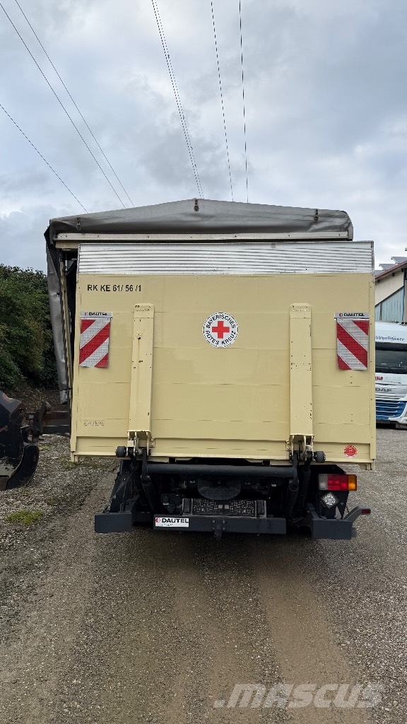 Iveco ML10 平板式/側卸式卡車