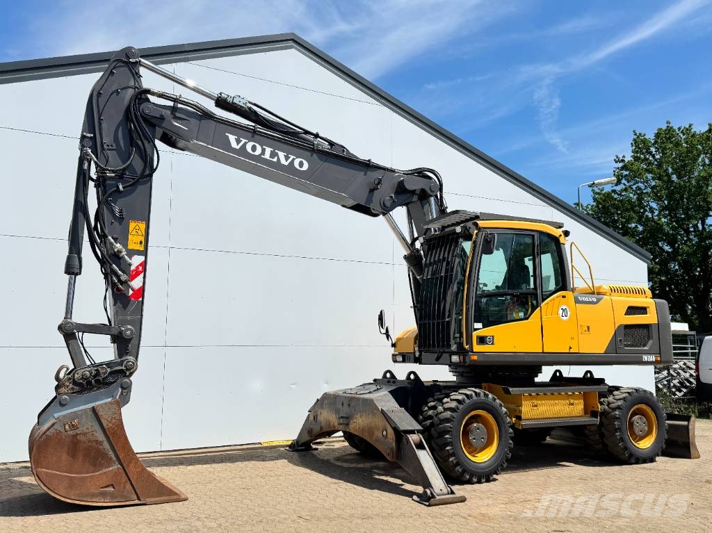 Volvo EW210D - German Machine / Triple Boom حفارات بعجل