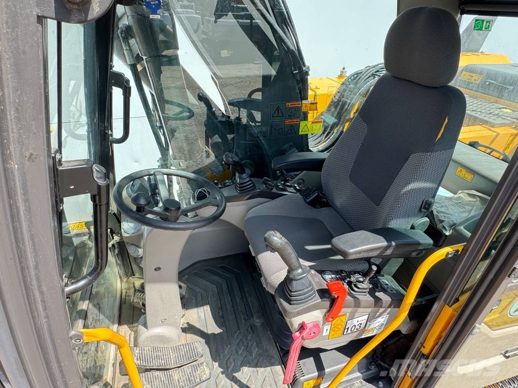 Volvo EW210D - German Machine / Triple Boom حفارات بعجل
