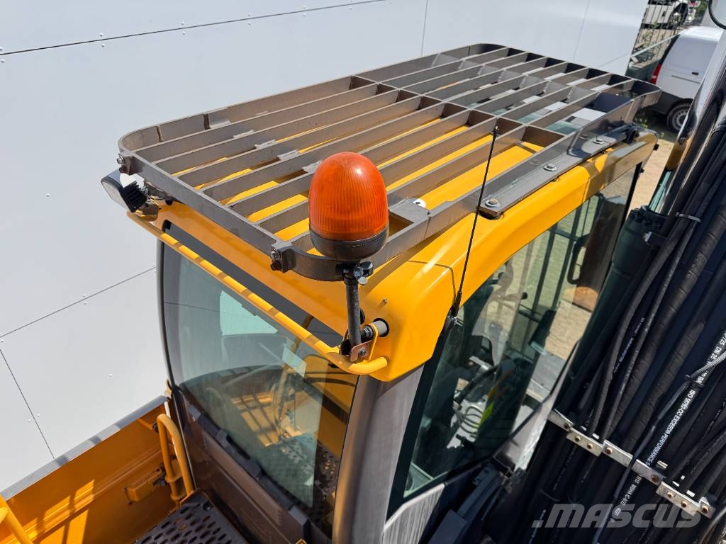 Volvo EW210D - German Machine / Triple Boom حفارات بعجل