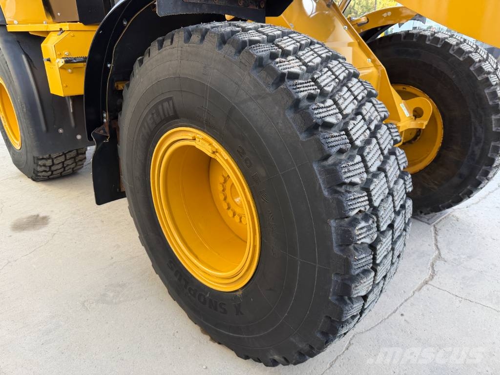 CAT 926M Rataslaadurid