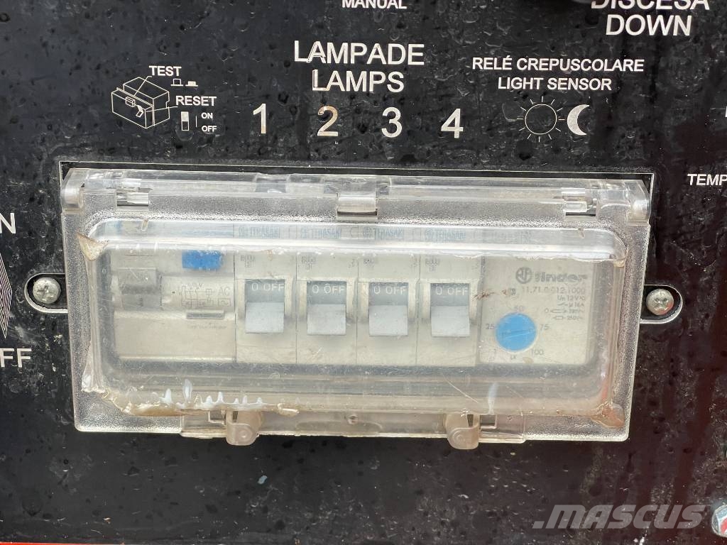 Tower Light Hydro Power Cube 照明燈