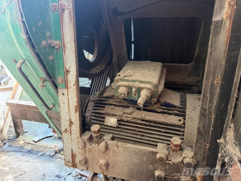 Lindner Jupiter 3200 Irat megsemmisítők