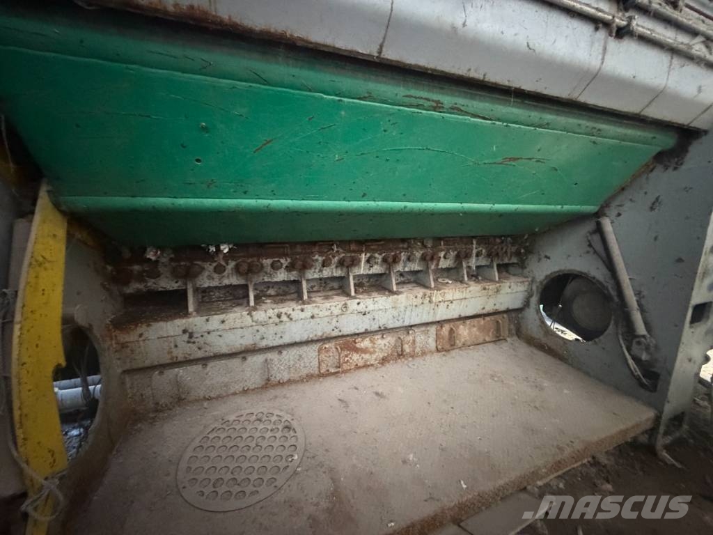 Lindner Jupiter 3200 Irat megsemmisítők