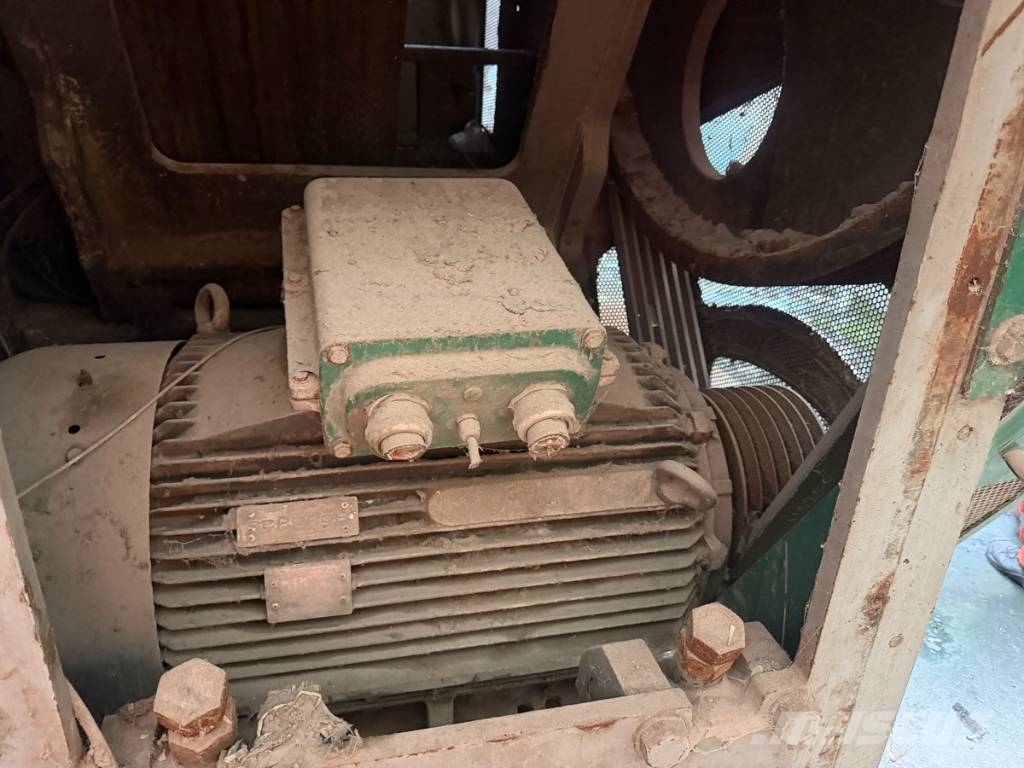 Lindner Jupiter 3200 Irat megsemmisítők