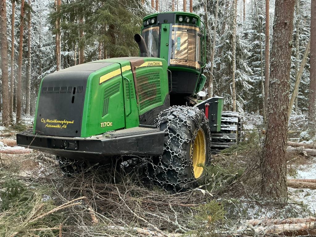 John Deere 1170 E Harvesteri