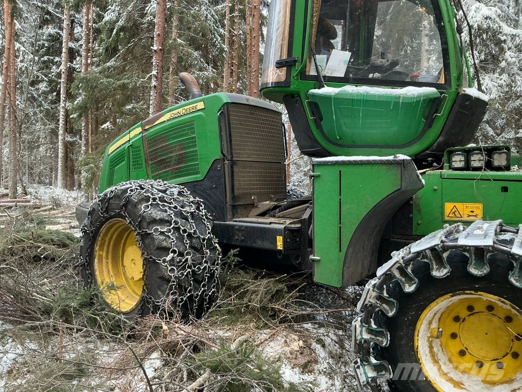 John Deere 1170 E Harvesteri