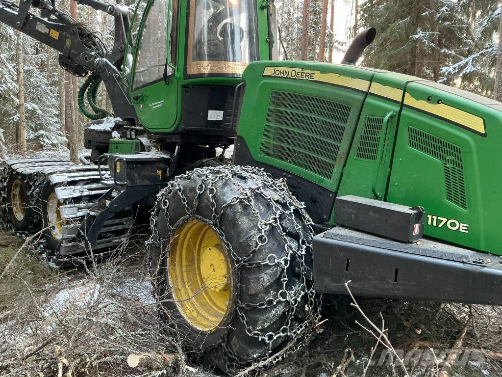 John Deere 1170 E Harvesteri