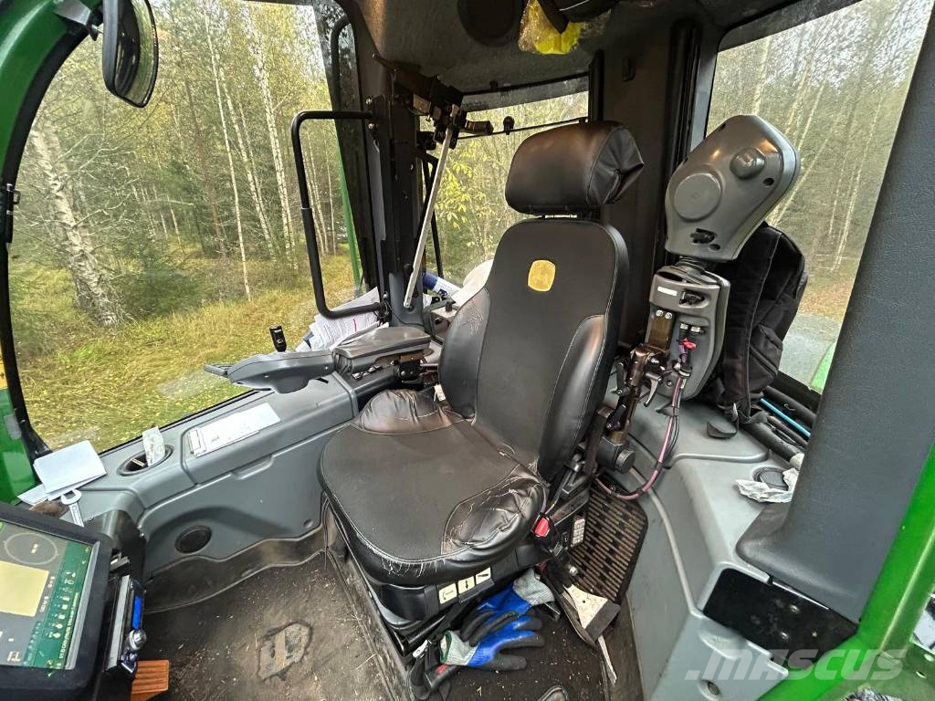 John Deere 1170 E Harvesteri