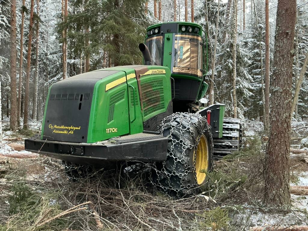 John Deere 1170 E Harvesteri