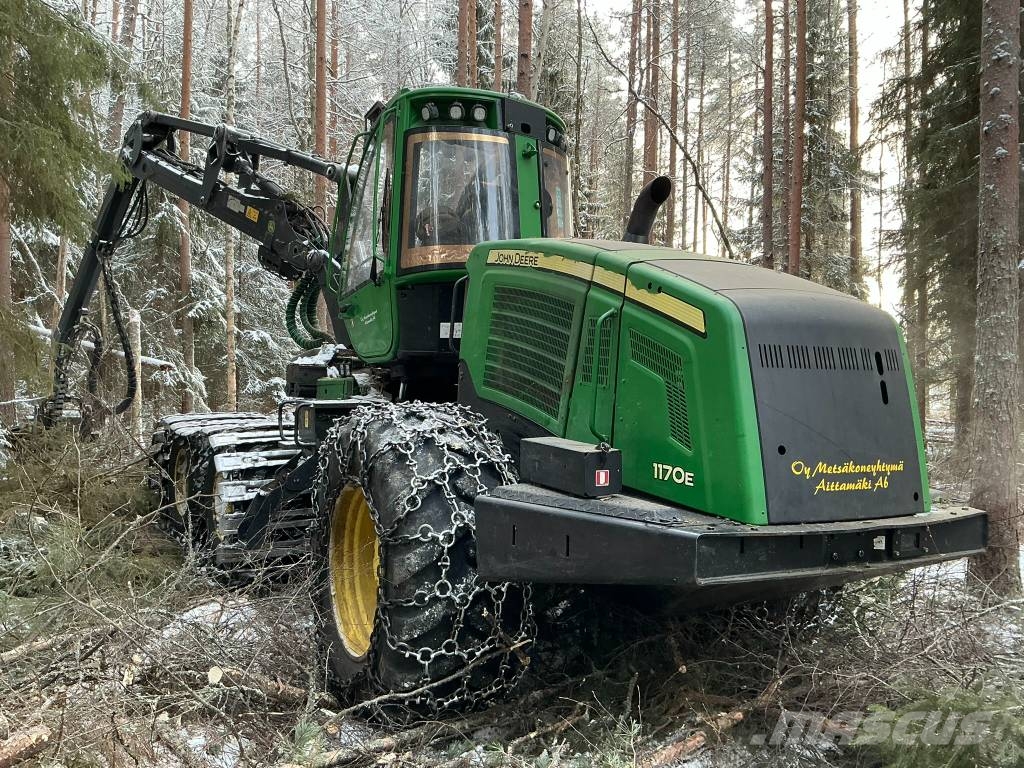 John Deere 1170 E Harvesteri