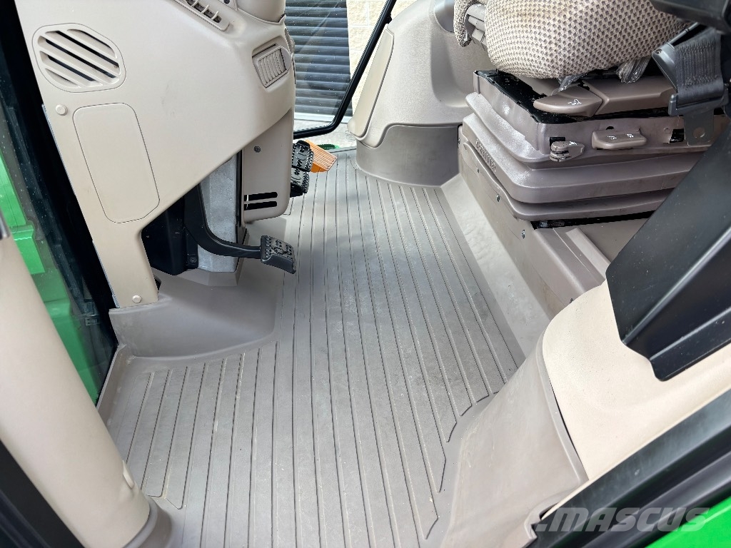 John Deere 6155R Ultimate 拖拉机/农用车