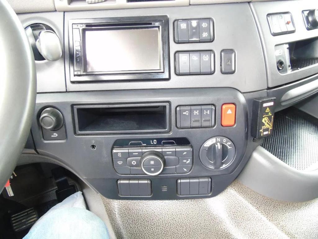 DAF CF 480 + FASSI 16T/M + 20T HOOK + 8X4 + REMOTE Grúas todo terreno