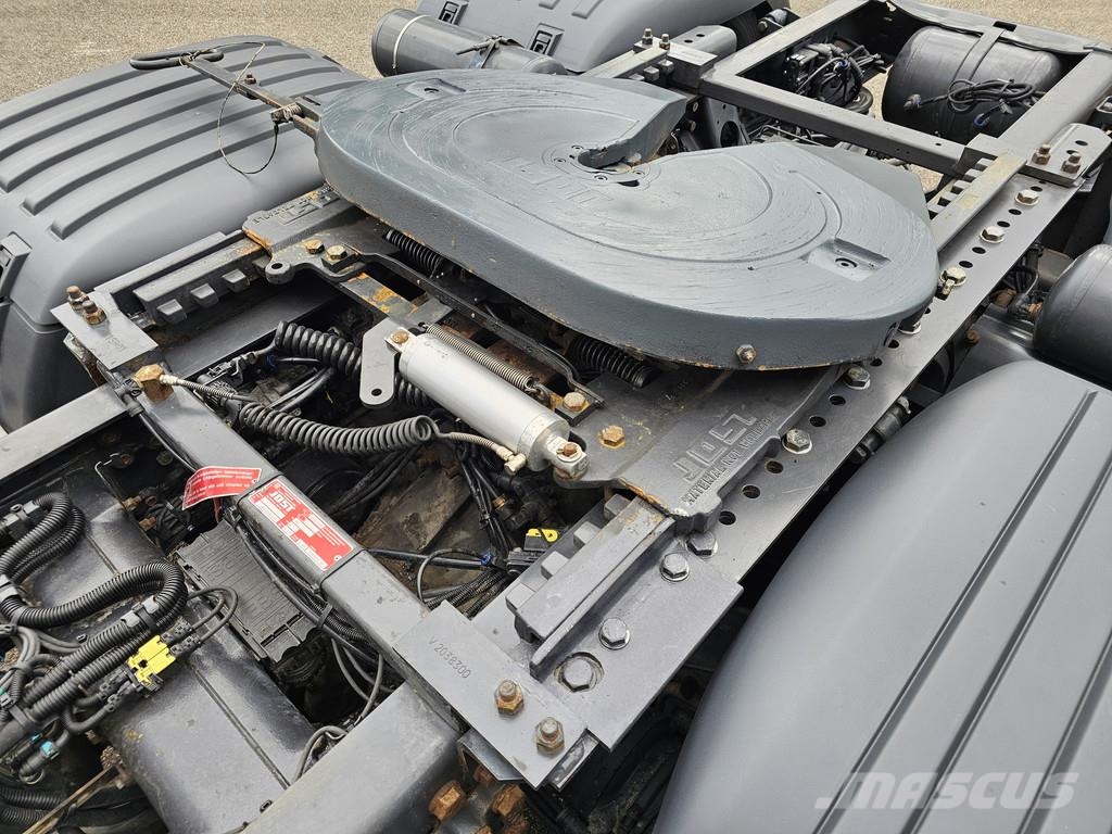 Scania R580 / V8 / FULL AIR / 6X2 / RETARDER / BOOGIE Седельные тягачи