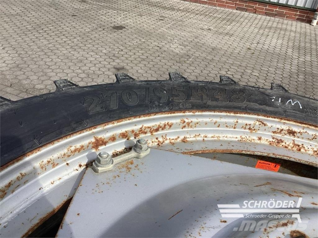 Fendt PFLEGERÄDER 270/95 R48 + 11.2 R32 BKT Reifen