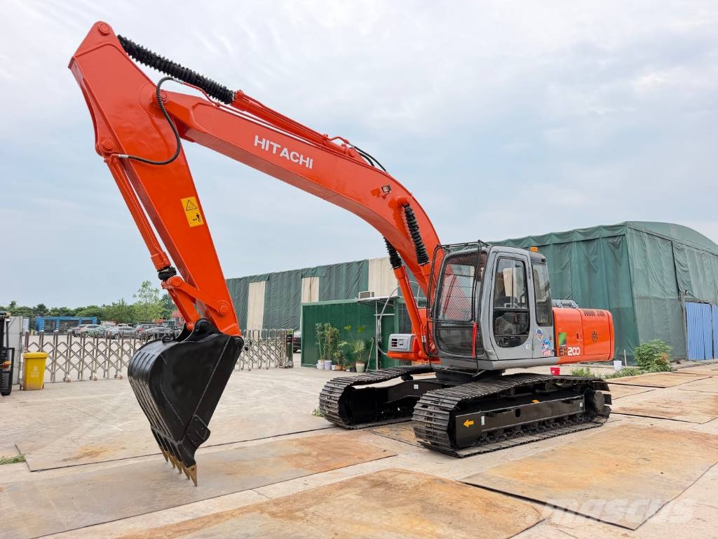 Hitachi EX200 Bagri goseničarji