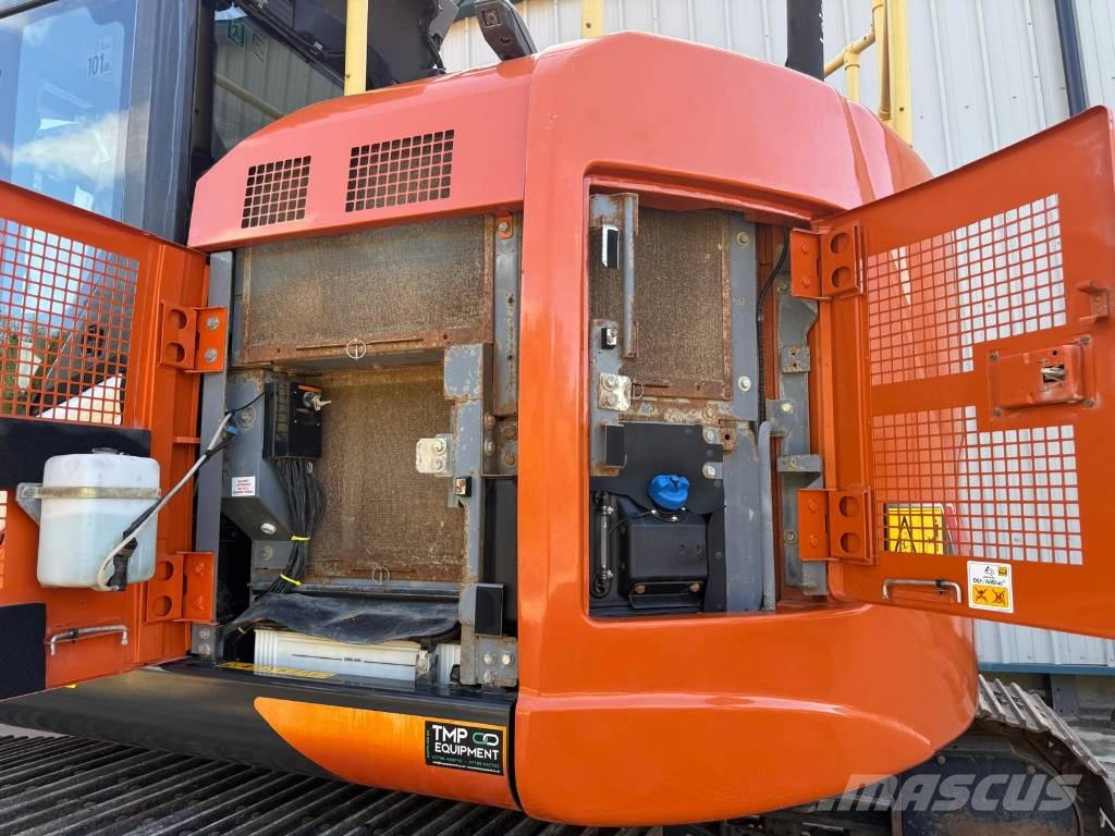 Hitachi ZX225USLC-7 Raupenbagger
