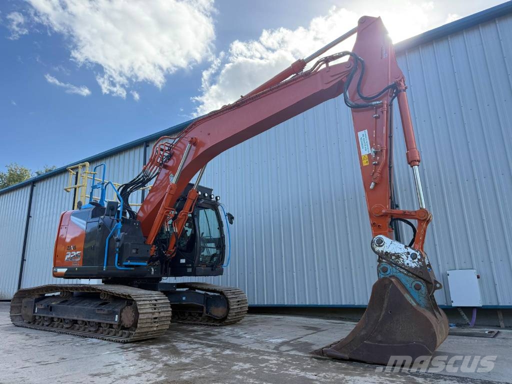 Hitachi ZX225USLC-7 Raupenbagger