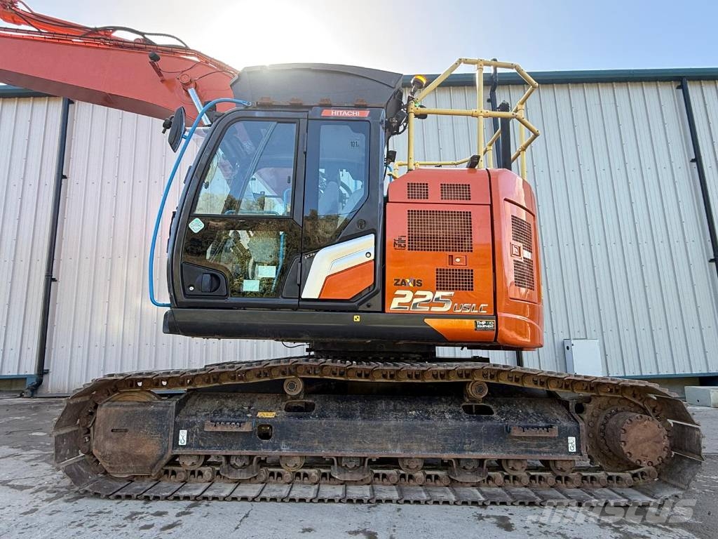 Hitachi ZX225USLC-7 Raupenbagger