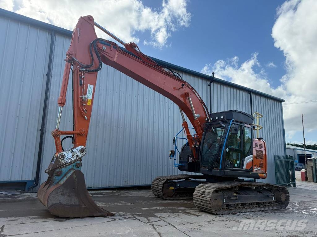 Hitachi ZX225USLC-7 Raupenbagger