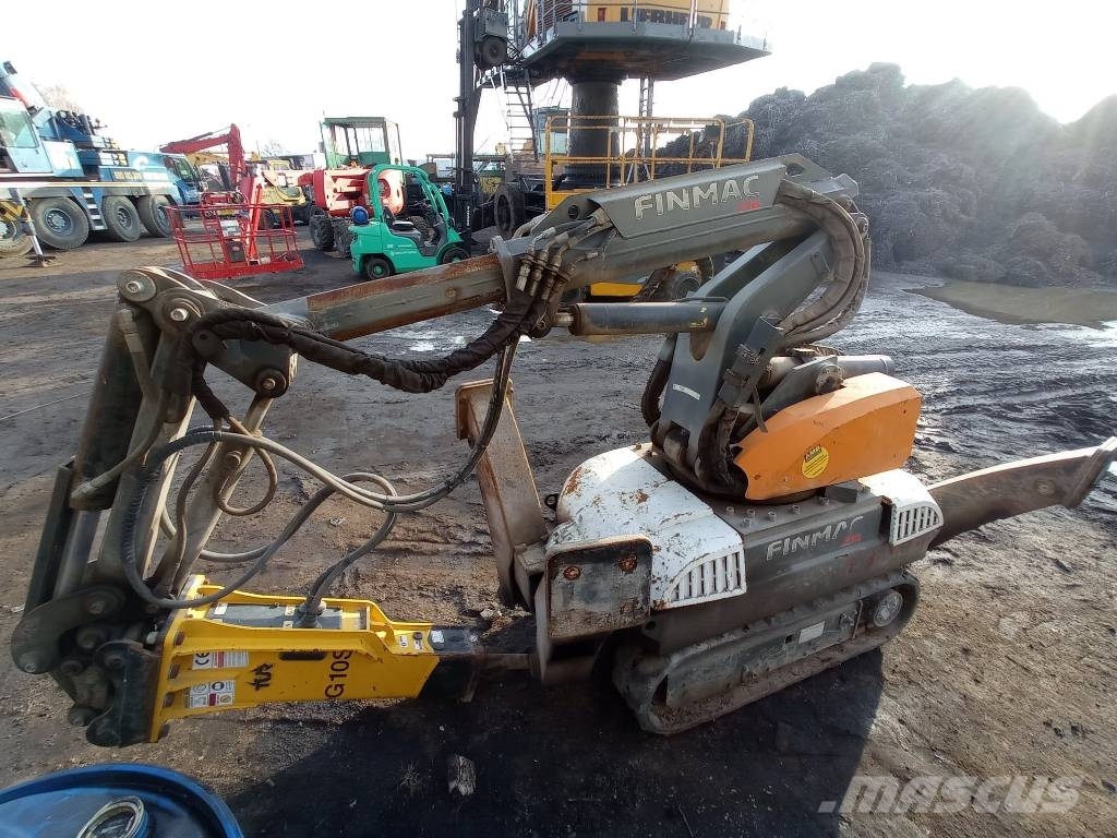 Finmac F16 Bageri za rušenje
