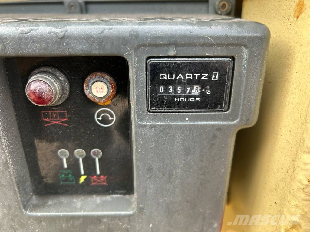 JLG 2630 ES Škarjaste dvižne ploščadi