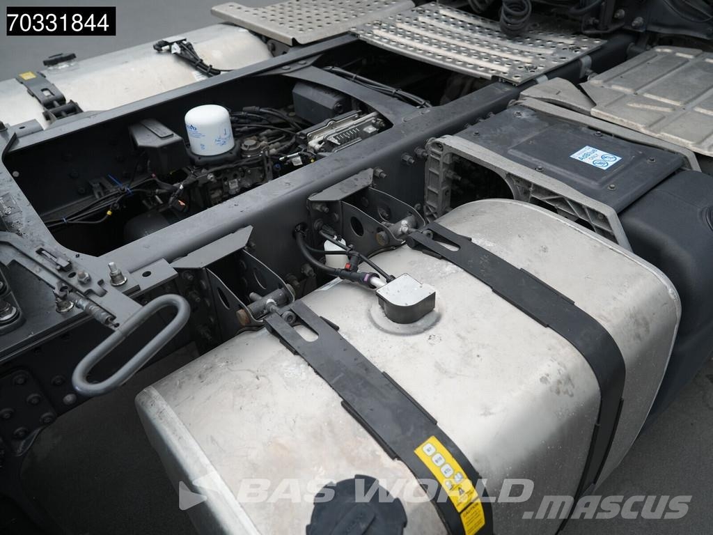 Volvo FH 500 4X2 XL 2x Tanks I-ParkCool ACC APK 05-2027 中古トラクターヘッド | トレーラーヘッド
