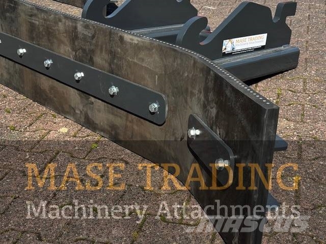 Mase Rubberschuif | Modderschuif | CW30 | Lepelinsteek Бульдозерные отвалы