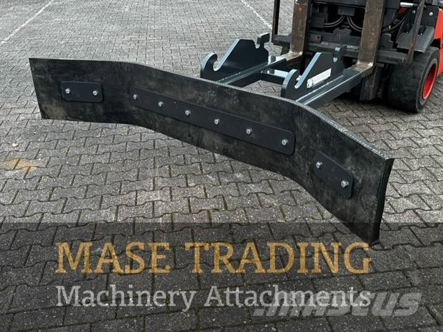 Mase Rubberschuif | Modderschuif | CW30 | Lepelinsteek Бульдозерные отвалы