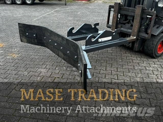Mase Rubberschuif | Modderschuif | CW30 | Lepelinsteek Бульдозерные отвалы
