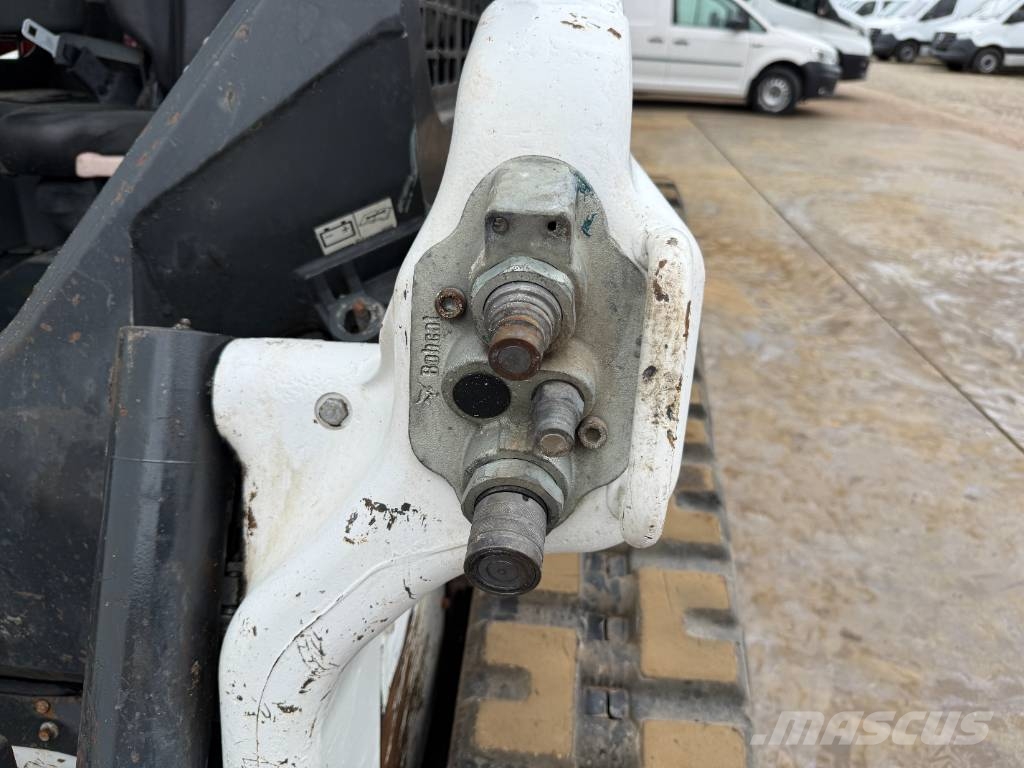 Bobcat T64 - Two-Speed Compact Track Loader Skid steer mini utovarivači
