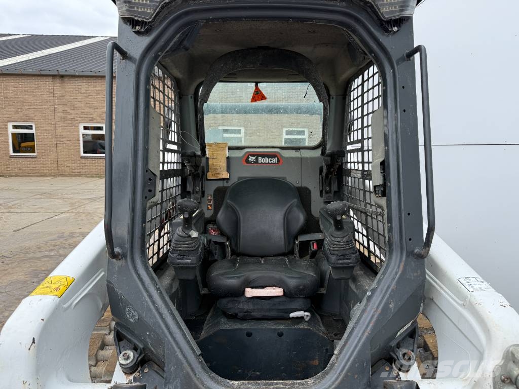 Bobcat T64 - Two-Speed Compact Track Loader Skid steer mini utovarivači