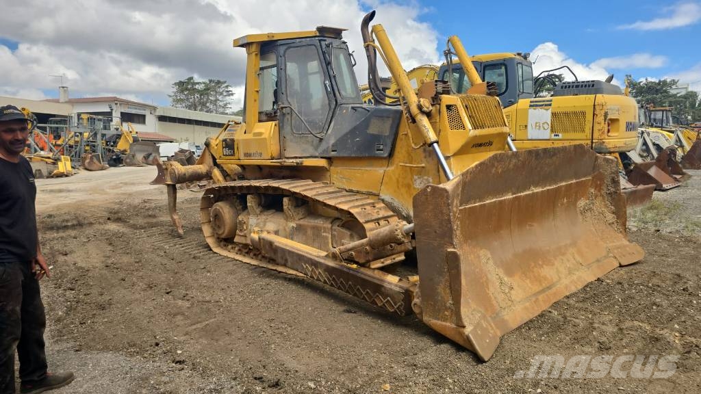Komatsu D 65 EX-12 بلدوزرات مجنزرة