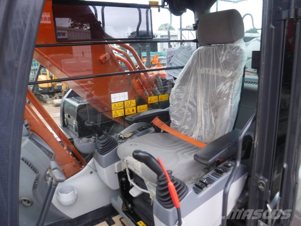 Hitachi ZX 210 LC-6, 2021, Luton, Bedfordshire, United