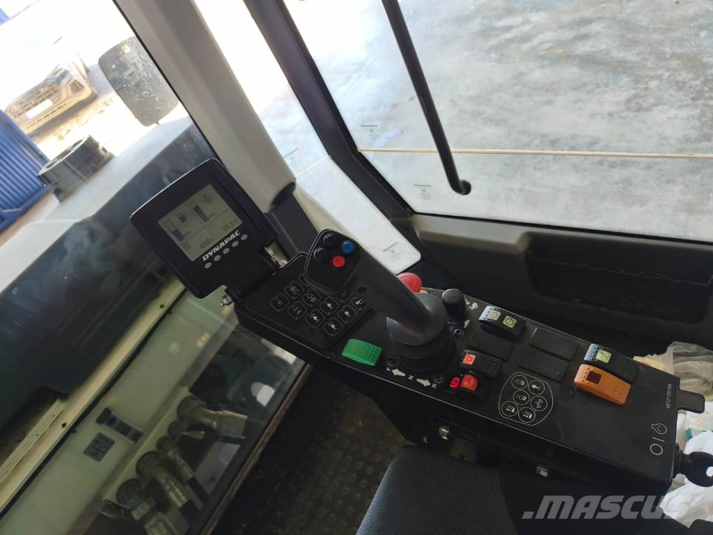 Dynapac CG 2300 ضاغطات التربة