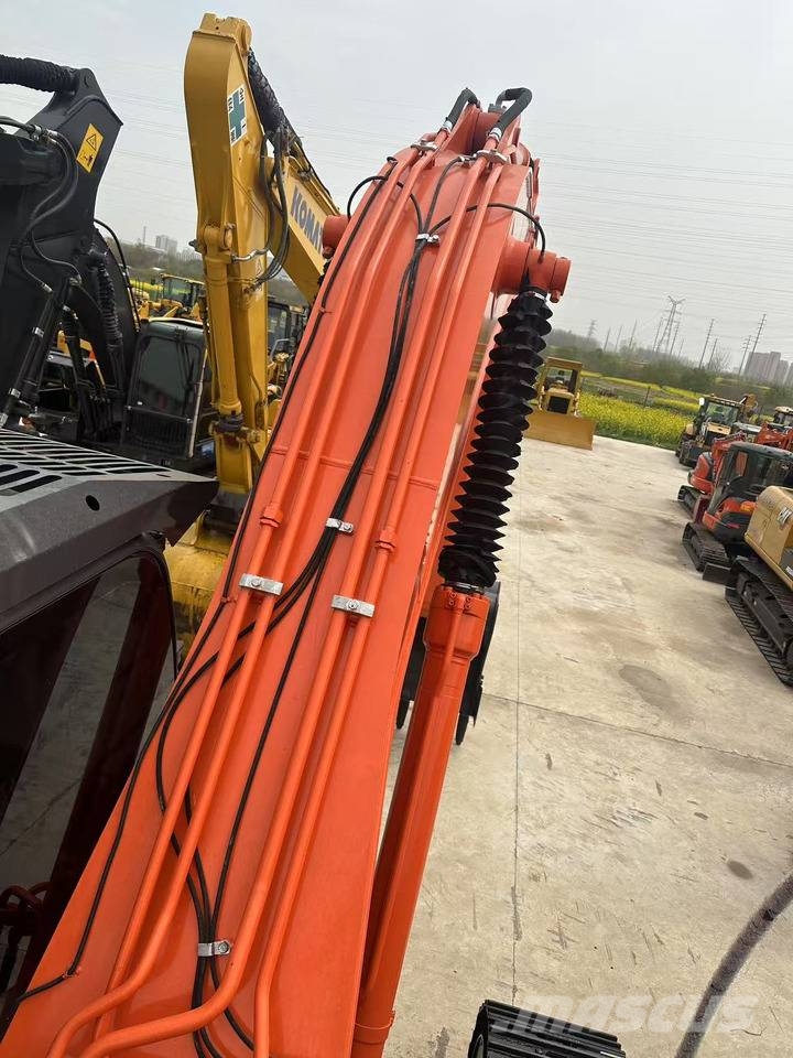 Hitachi ZX 210 Koparki gąsienicowe