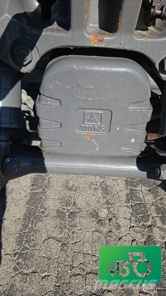 Massey Ferguson 7718 Traktori