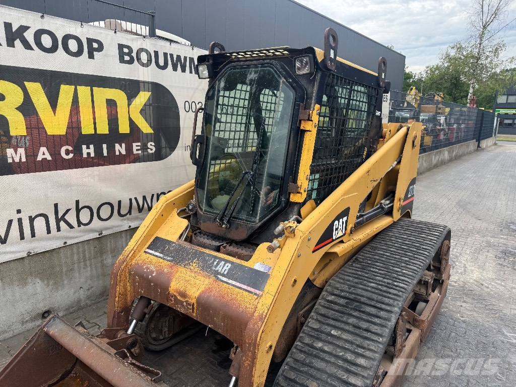 CAT 277 B لوادر انزلاقية التوجيه