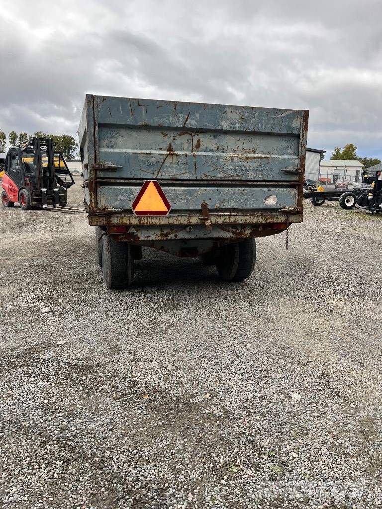 Trava Spannmålskärra Tipper trailers