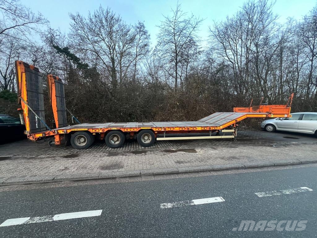 Actm S46315 C/HC Low loader-semi-trailers