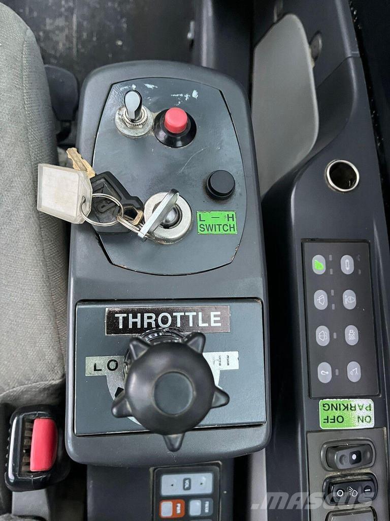 Morooka MST 3000 V D Vikšrinė savivartė technika
