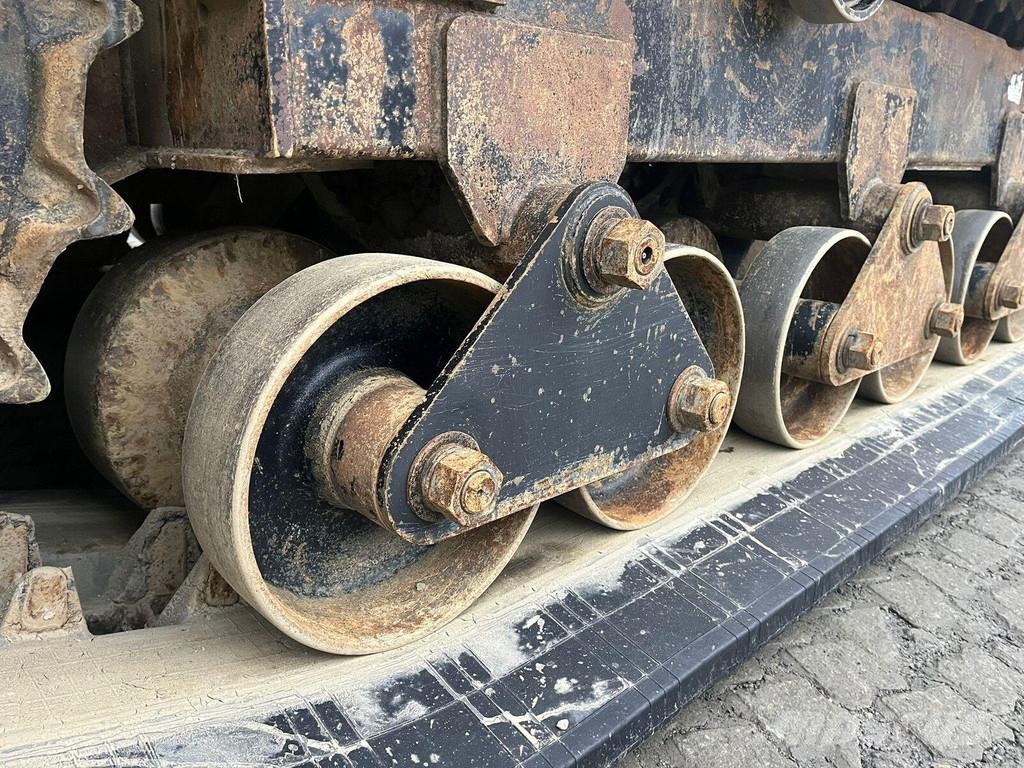 Morooka MST 3000 V D Vikšrinė savivartė technika