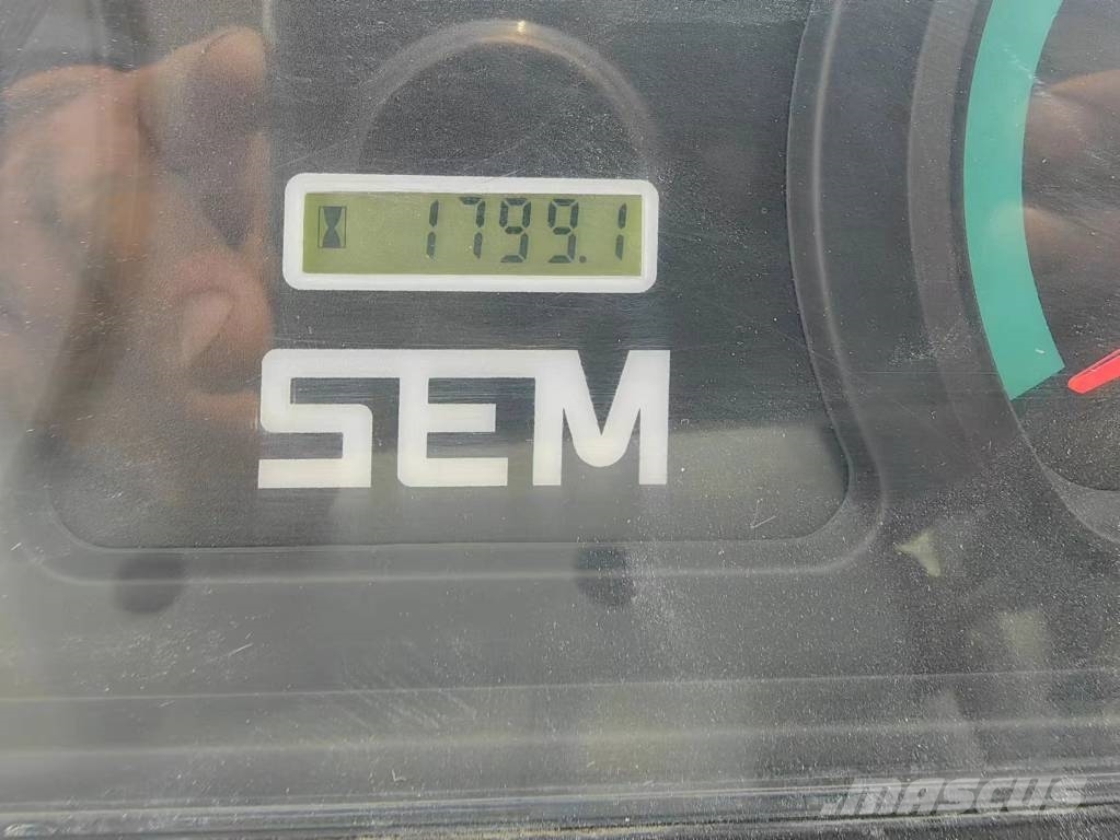 SEM 656D Колесни товарачи