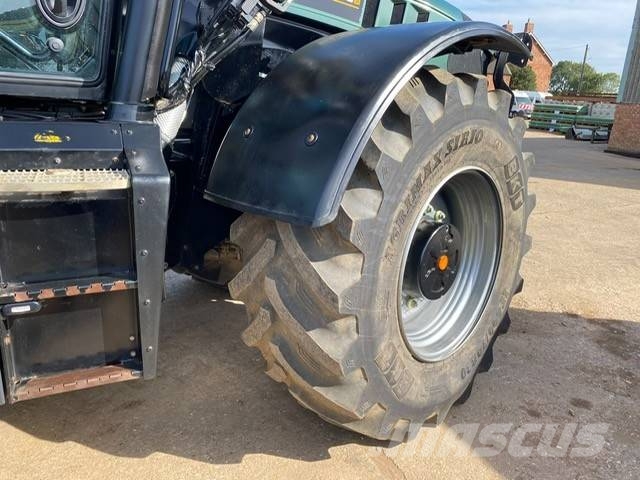 JCB 4220 Fastrac Tracteur