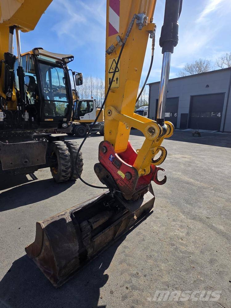 JCB JS 175 W Excavadoras de ruedas