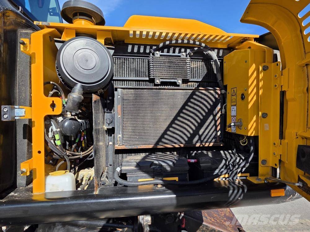 JCB JS 175 W Excavadoras de ruedas
