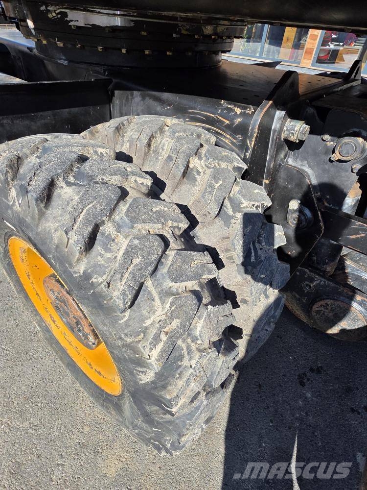 JCB JS 175 W Excavadoras de ruedas