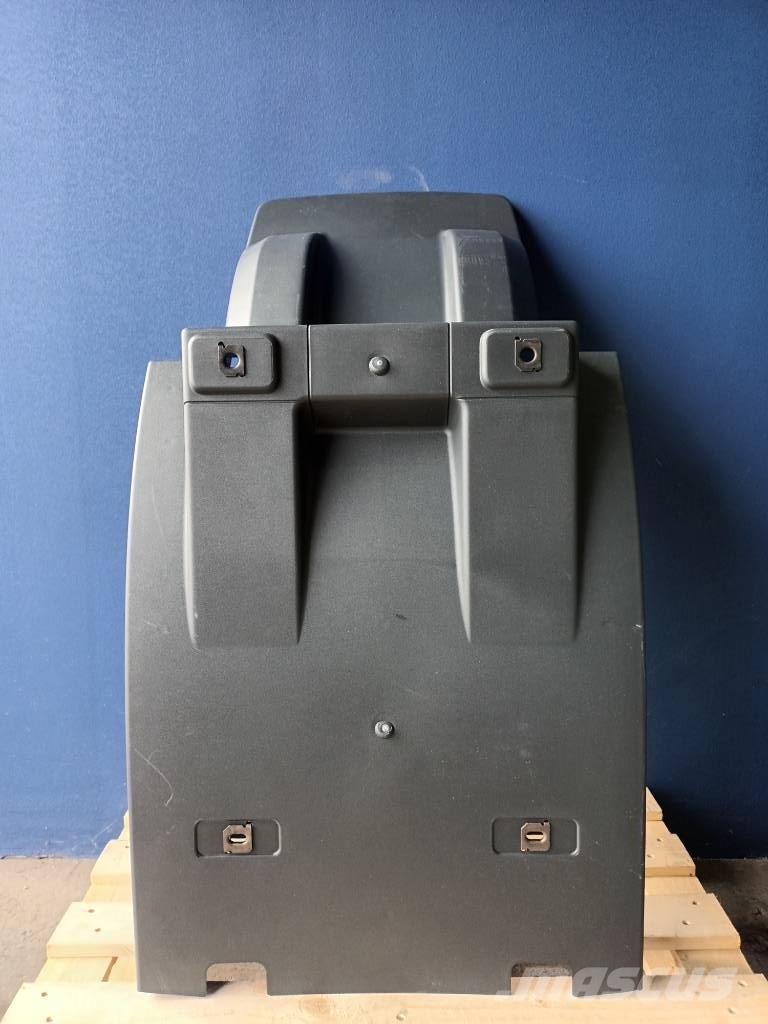 Volvo MUDGUARD 82637695 底盘和悬架