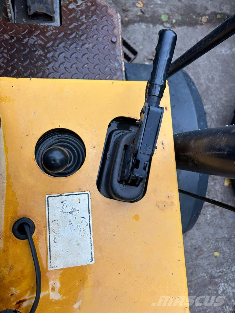 Mecalac TA3SH 3 Ton - Swivel Skip Dumper Väikekallurid