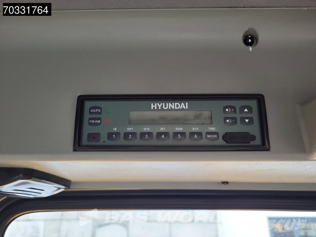 Hyundai R215 L Gravemaskiner på larvebånd